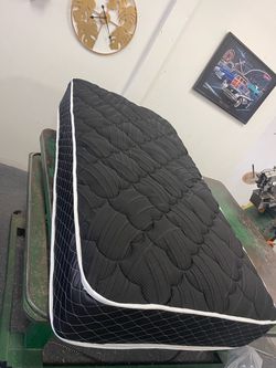 Twin mattress