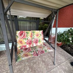 Swing for two with Canopy/Columpio de 2 plazas con techo