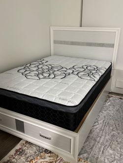Queen size White Storage Bed Frame with Bamboo Mattress
