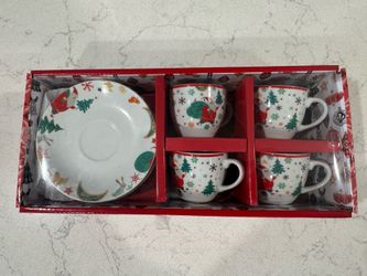 Christmas Holiday 8 pc espresso cup and saucer set new