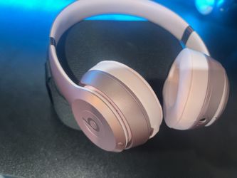 Beats Solo 4