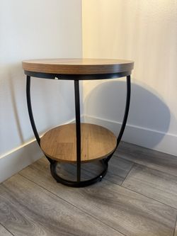 Rounds Table For Living Room Or Bedroom 