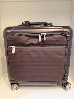 Rimowa Carry-On  ESSENTIAL SLEEVE Compact