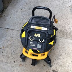 Dewalt HEPA Dry/Wet Vac DWV012 10 Gallon 