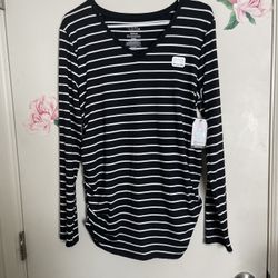 New Women’s Top Size Medium 