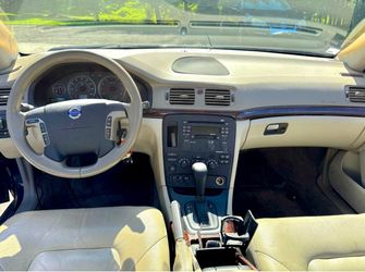 2004 Volvo S80