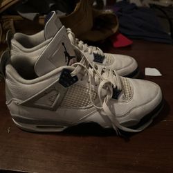 Size 12 Jordan 4 Midnight Navy SLIGHTLY USED