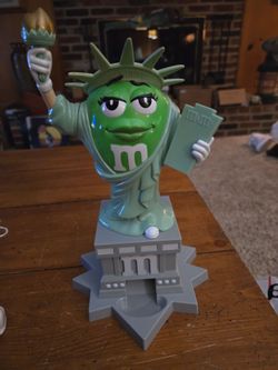 MM'S statue of liberty candy dispenser