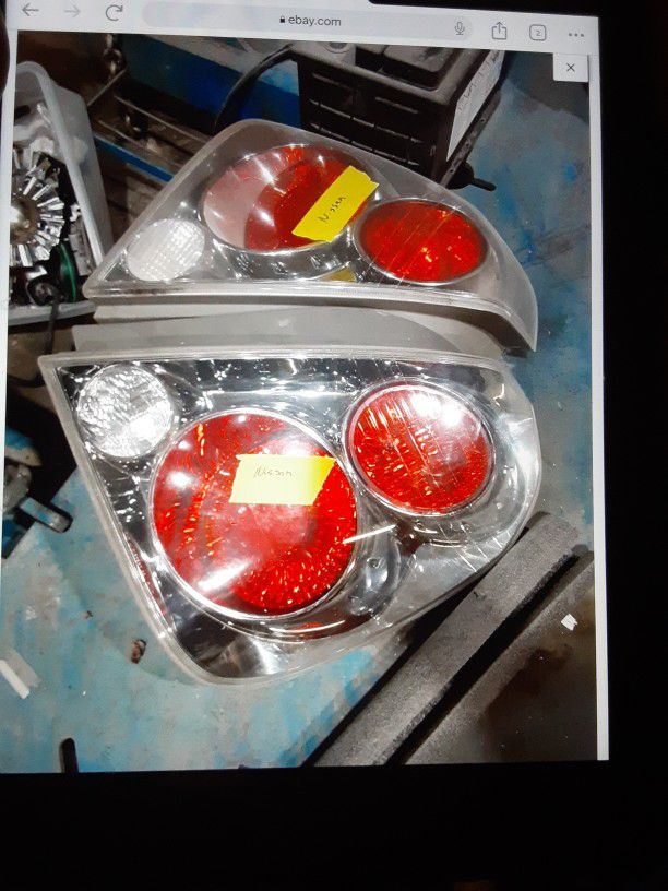 05-06 Nissan Altima Clear Tail Lights