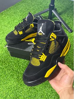Jordan 4 Thunder