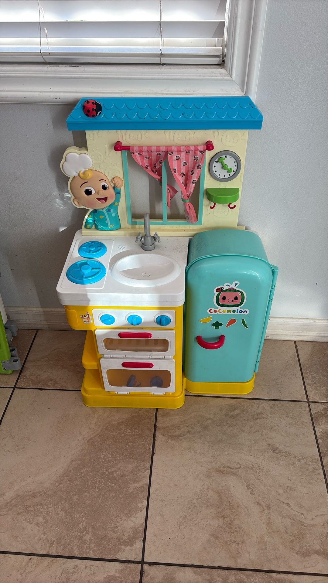 Cocomelon Kitchen And Pop Up Tent