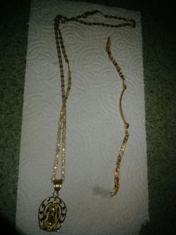 Gold chain with matching bracelet