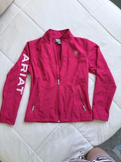 2 Ariat Full-Zip Softshell Jacket red and black