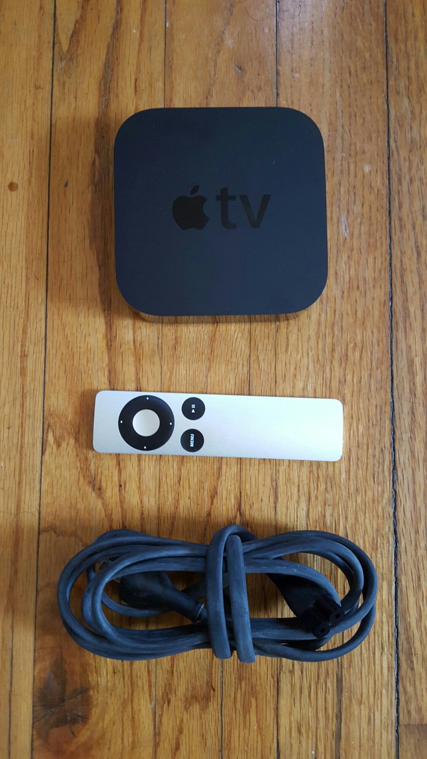 APPLE TV 2ND GENERATION ---- >>> ((( FREE DELIVERY!)))