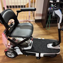 Pride Quest Go-Go Folding Scooter 2024 Model Like New