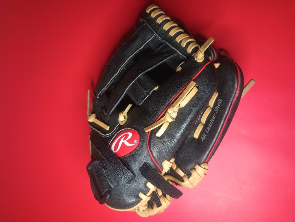 Rawlings Youth Baseball Glove 