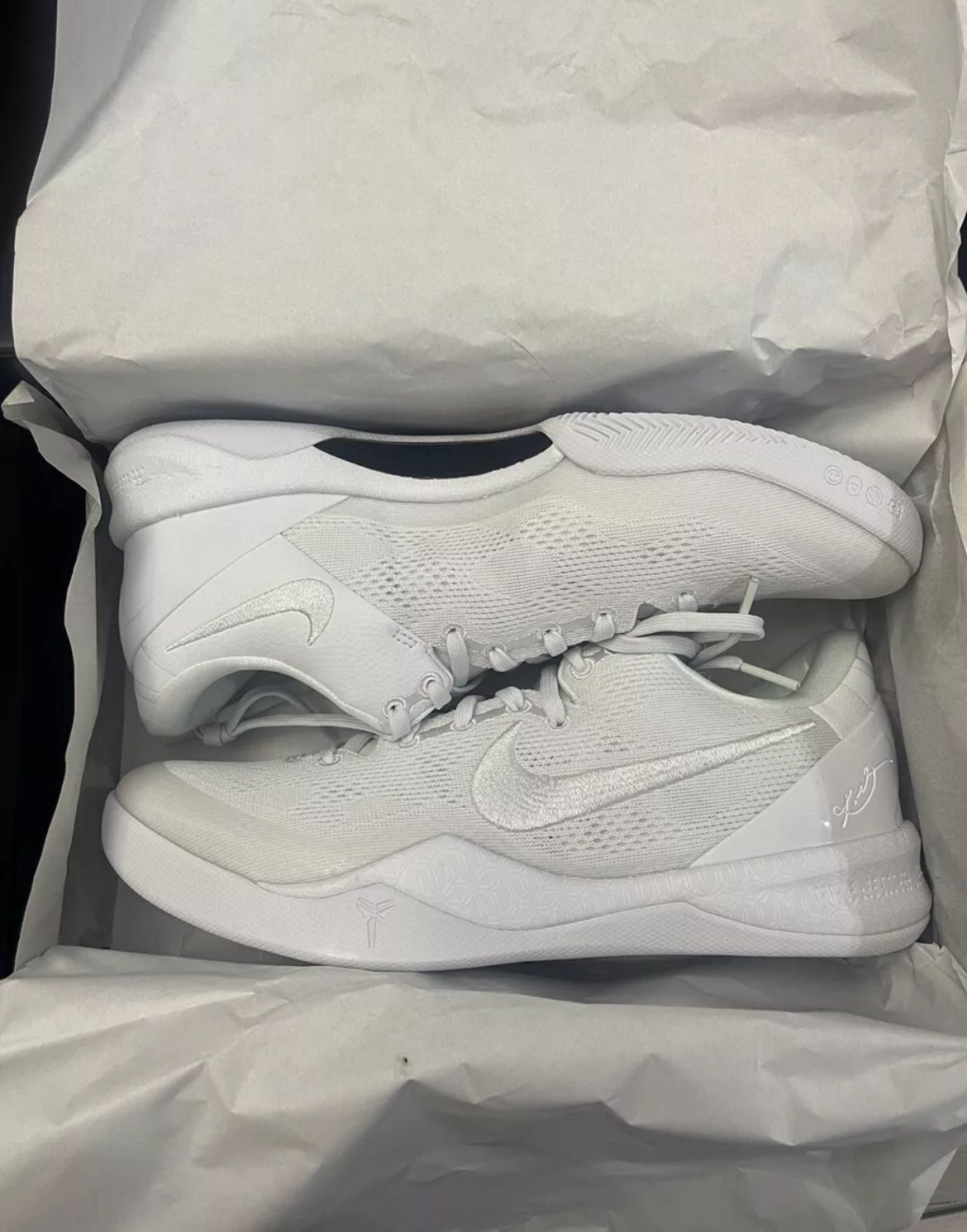 Kobe 8 Halo Size 9.5 