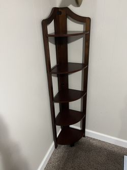 Vintage Pier One Imports, Five Shelf Corner Rack in Great Condition 