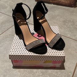 Black w/sparkle band Heels