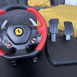 Thrustmaster Ferrari 458 Spider Racing Wheel – Xbox – Brand New! 🏎️
