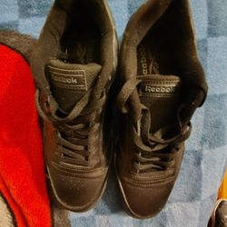 Tenis Color Negro Talla 8.5 Marca Reebok