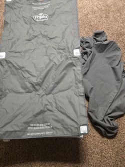 *Portable and Foldable Kids Cot* Comes With Fitted Sheet*