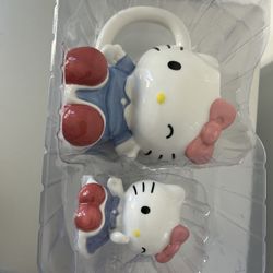 Hello Kitty mug and shaker