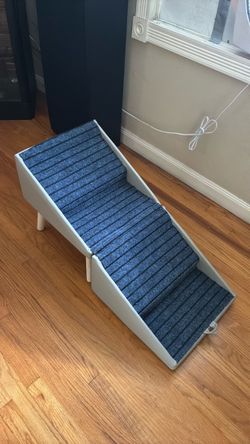 Step for small dog
