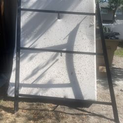 Adjustable Bed Frame 