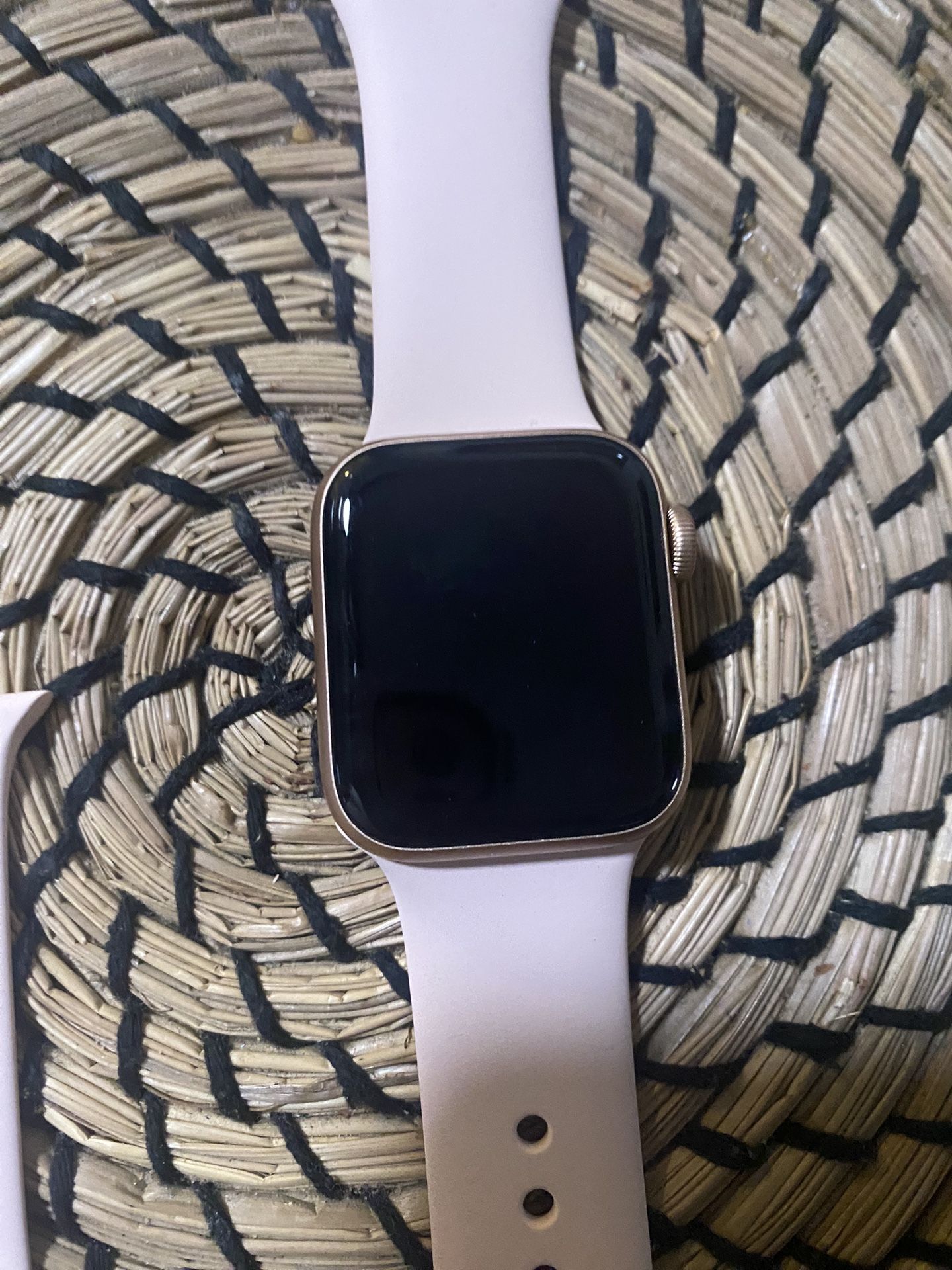 Apple Watch SE 40mm Rose Gold