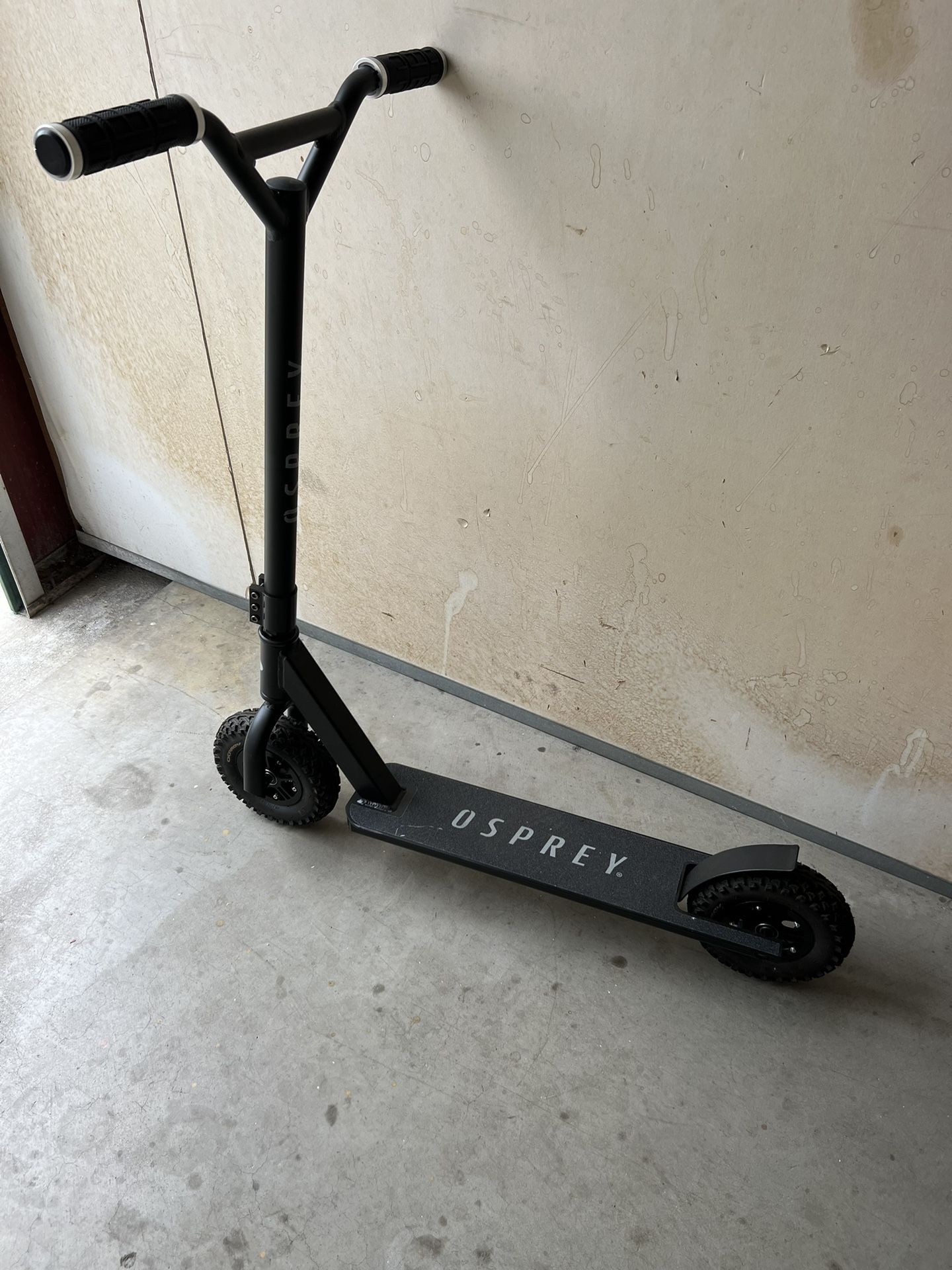 Osprey Dirt Scooter, All Terrain Trail Adult Scooter With Chunky Off Road Tryes, Black