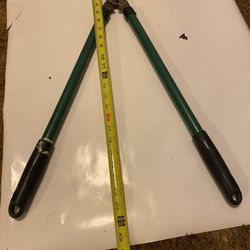 Scissors. Tijeras 
