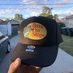 Bass Pro Shop trucker hat