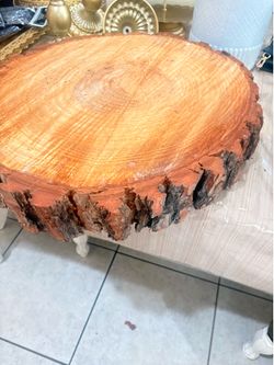 Wood cake stand