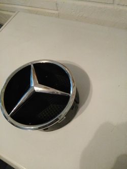 Benz emblem