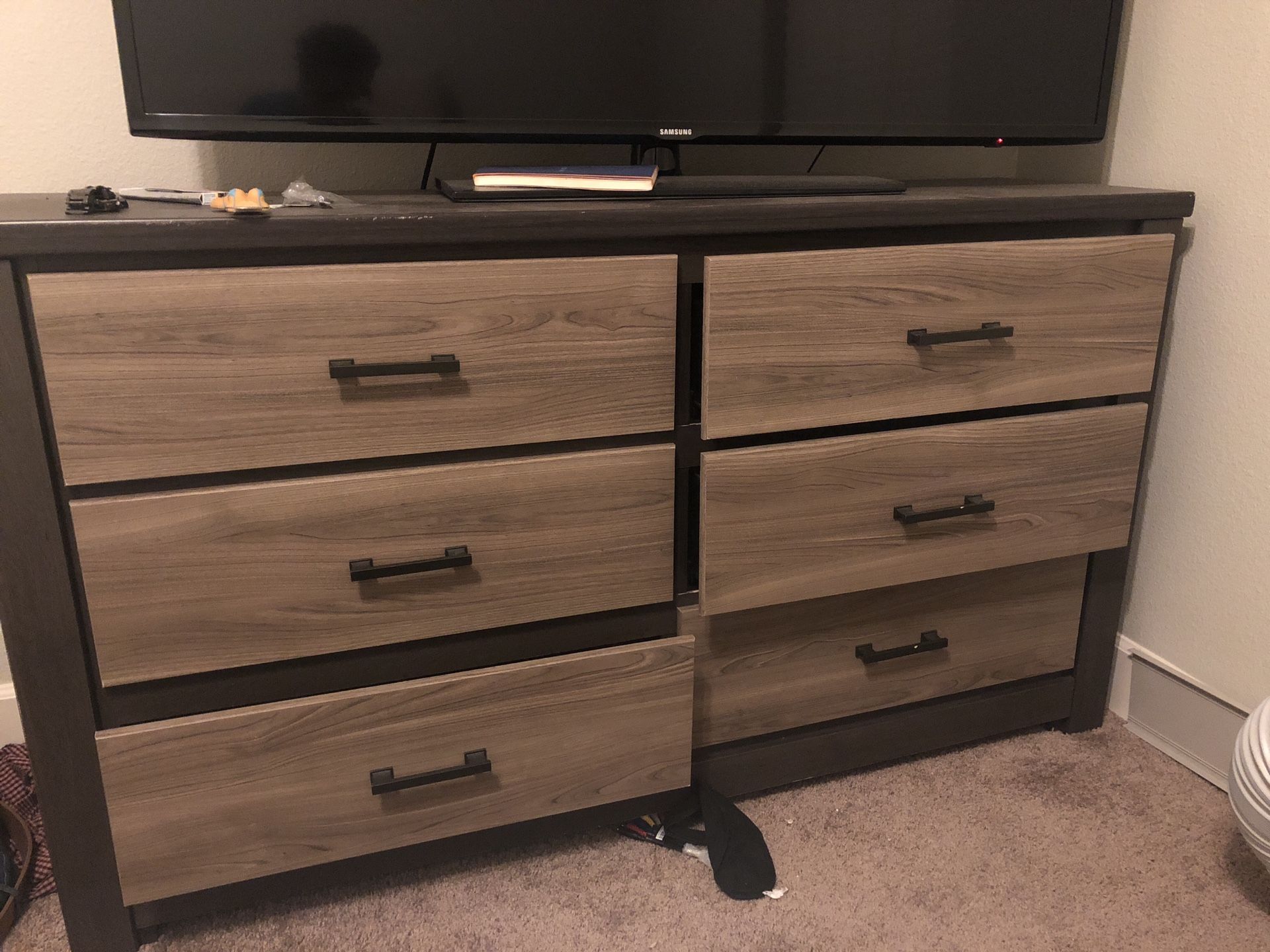 Bedroom set