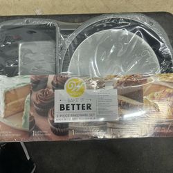Wilton Bake It Better 5- Piece Bakeware Set 