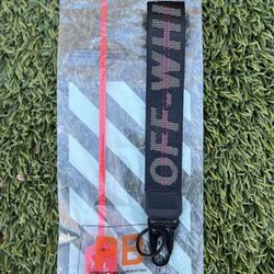Off White Keychain Black 