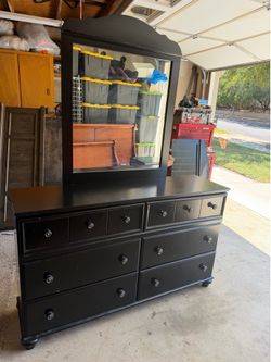 Dresser and nightstand