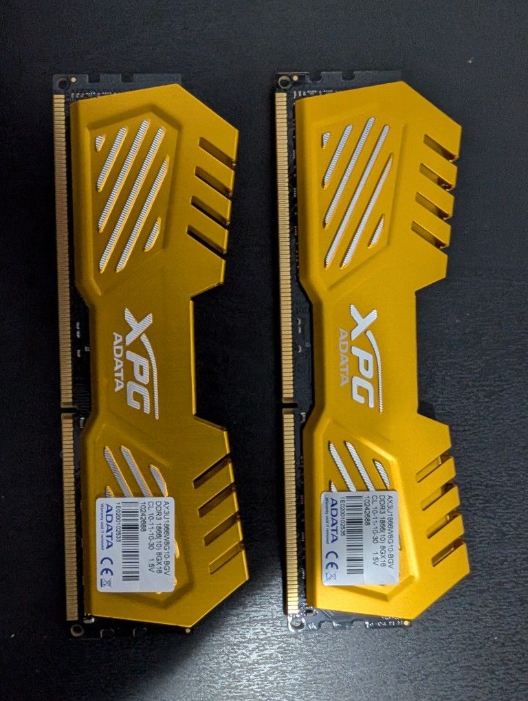 AData 16GB (8GBx2) DDR3 1866 MHz RAM