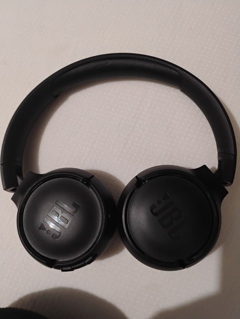 JBL Headphones 