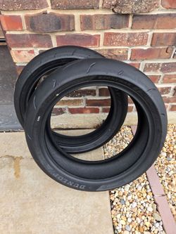 120/70/17 & 180/55/17 dunlop motorcycle tire set