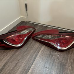 Hyundai Genesis Coupe Tail lights
