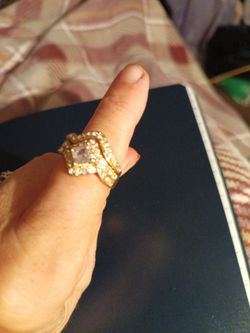 Ring r