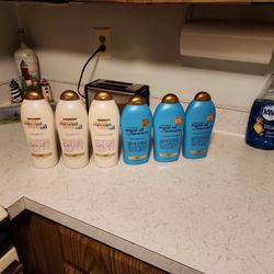 OGX SHAMPOO AND CONDITIONER 