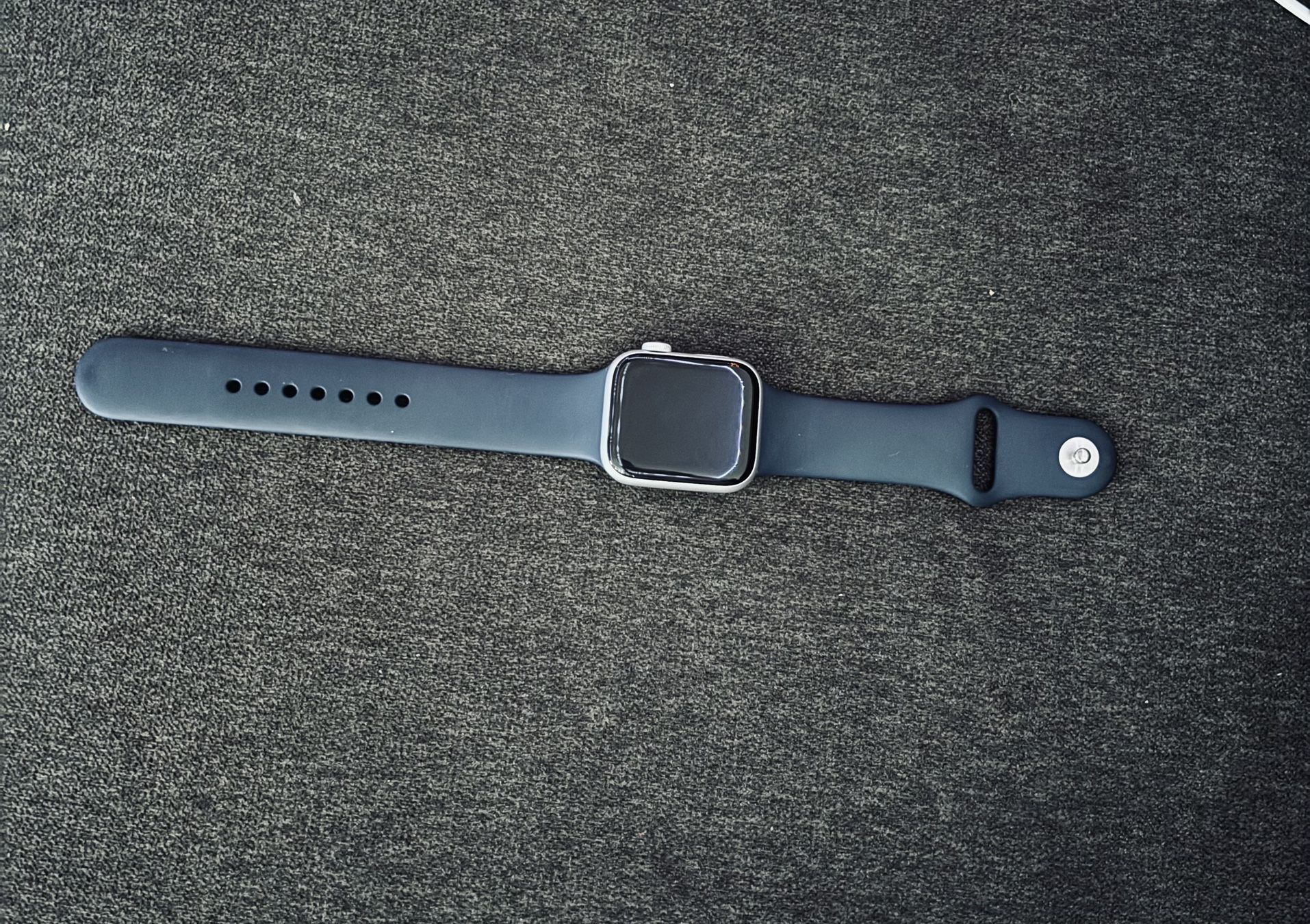 Apple Watch SE 1st Gen (40mm) 