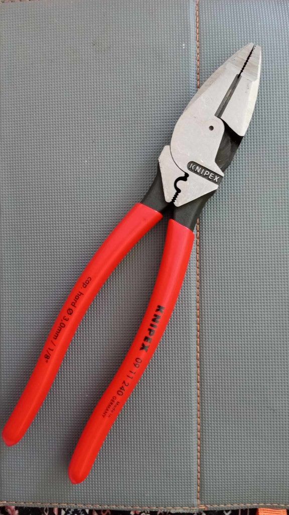 Knipex 9.5in Ultra High Leverage Lineman's Wrench W/ Cutters