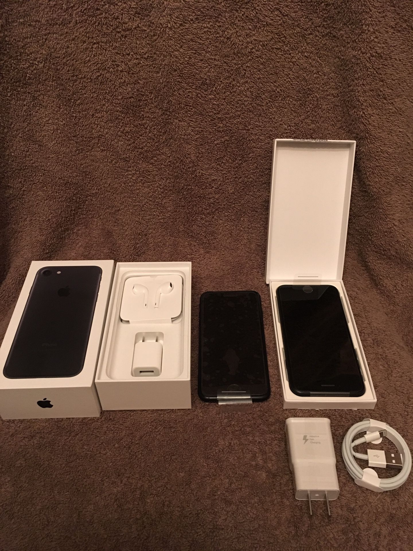 iPhone 7 128 GB and 32 GB