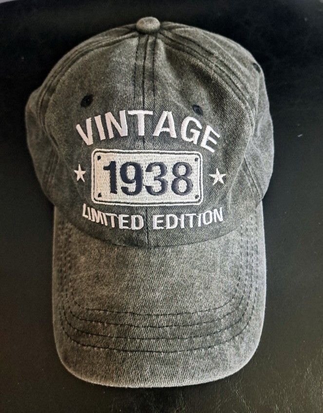 Vintage 1930 Limited Edition Adjustable Dark Gray Strap Back Baseball Hat Cap