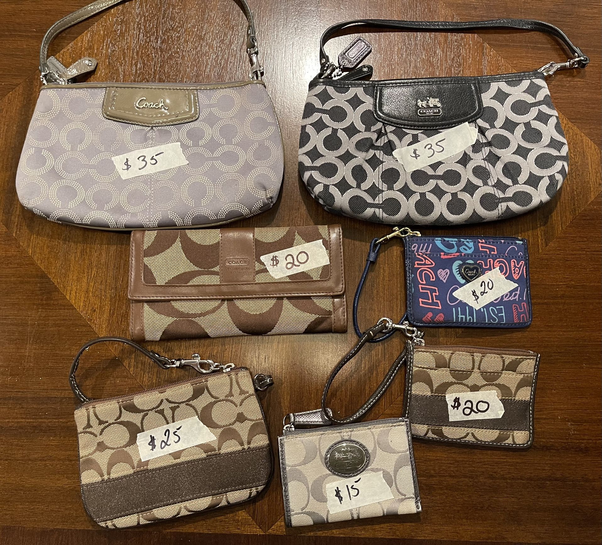 Wallets And Wristlets For Sale